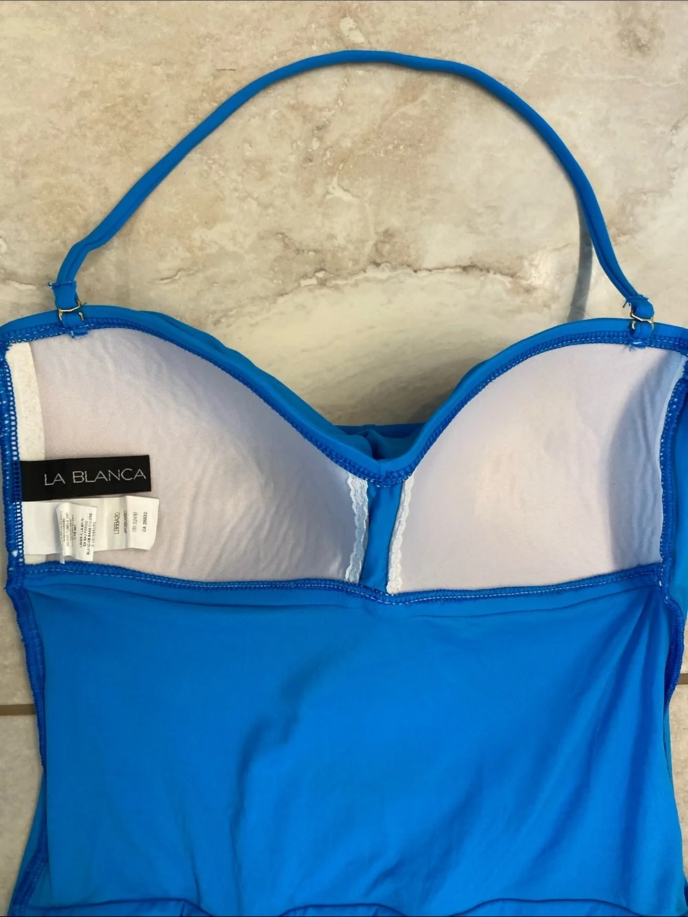 La Blanca flattering bright